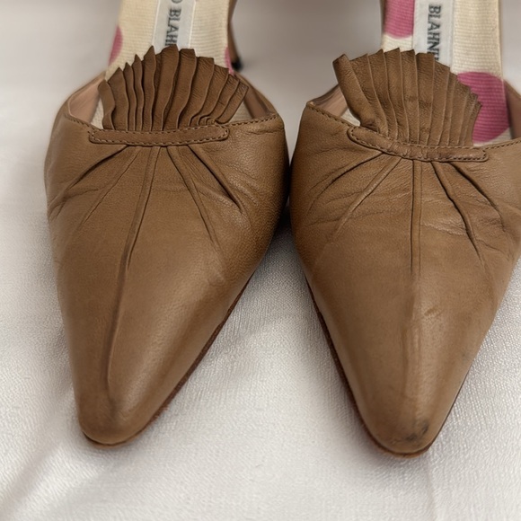 Vintage Manolo Blahnik Brown Mules - Picture 2 of 7